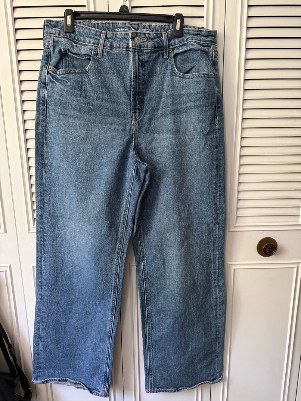 Old Navy EXTRA HIGH-RISE
SKY-HI WIDE LEG
SECRET SMOOTH
POCKETS size 14